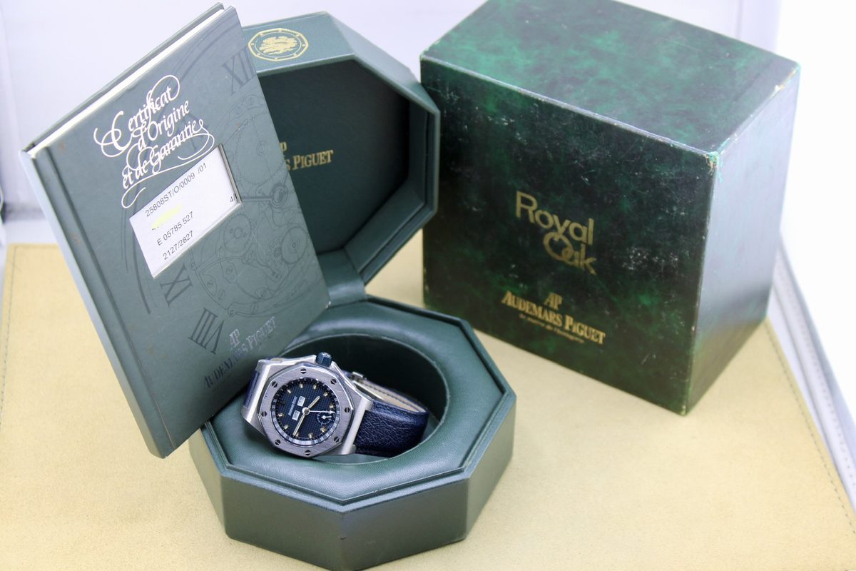 Audemars Piguet Royal Oak Triple Calendar 25808ST, photo 6 of 6