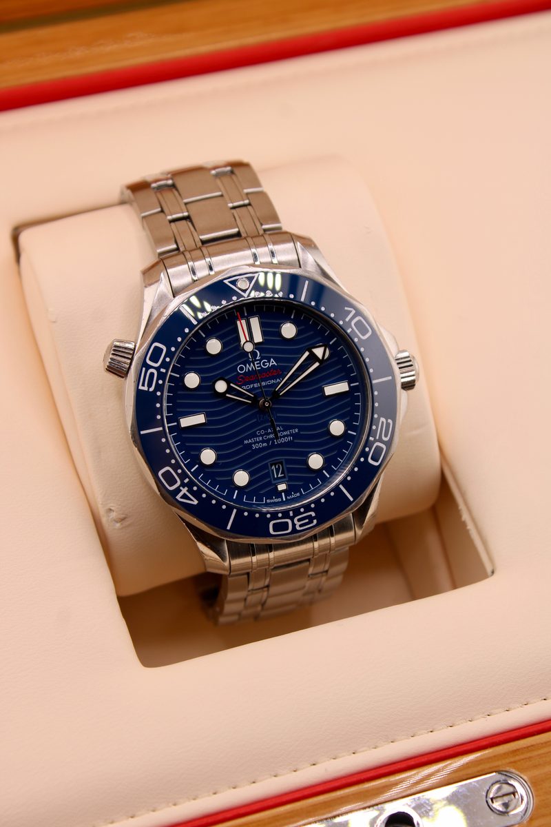 Omega Seamaster Professional 300M