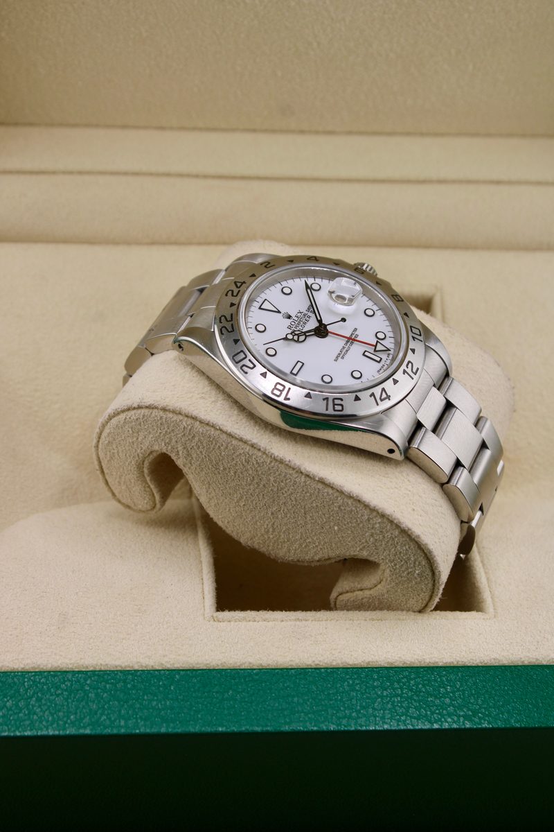 Rolex Explorer II 16570, photo 4 of 7