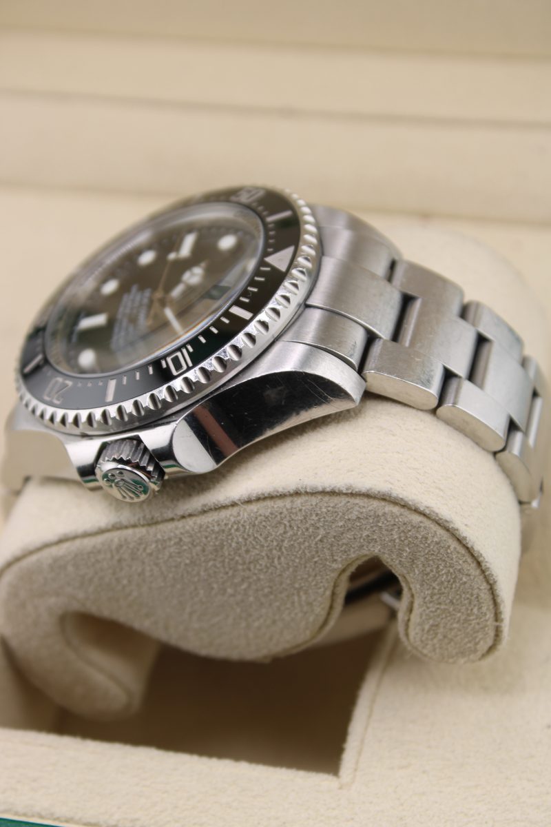 Rolex Deepsea Sea-Dweller 116660, photo 2 of 7