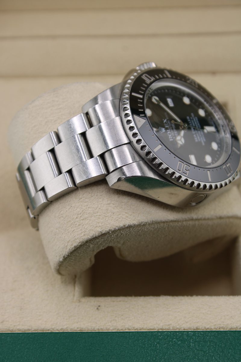 Rolex Deepsea Sea-Dweller 116660, photo 3 of 7
