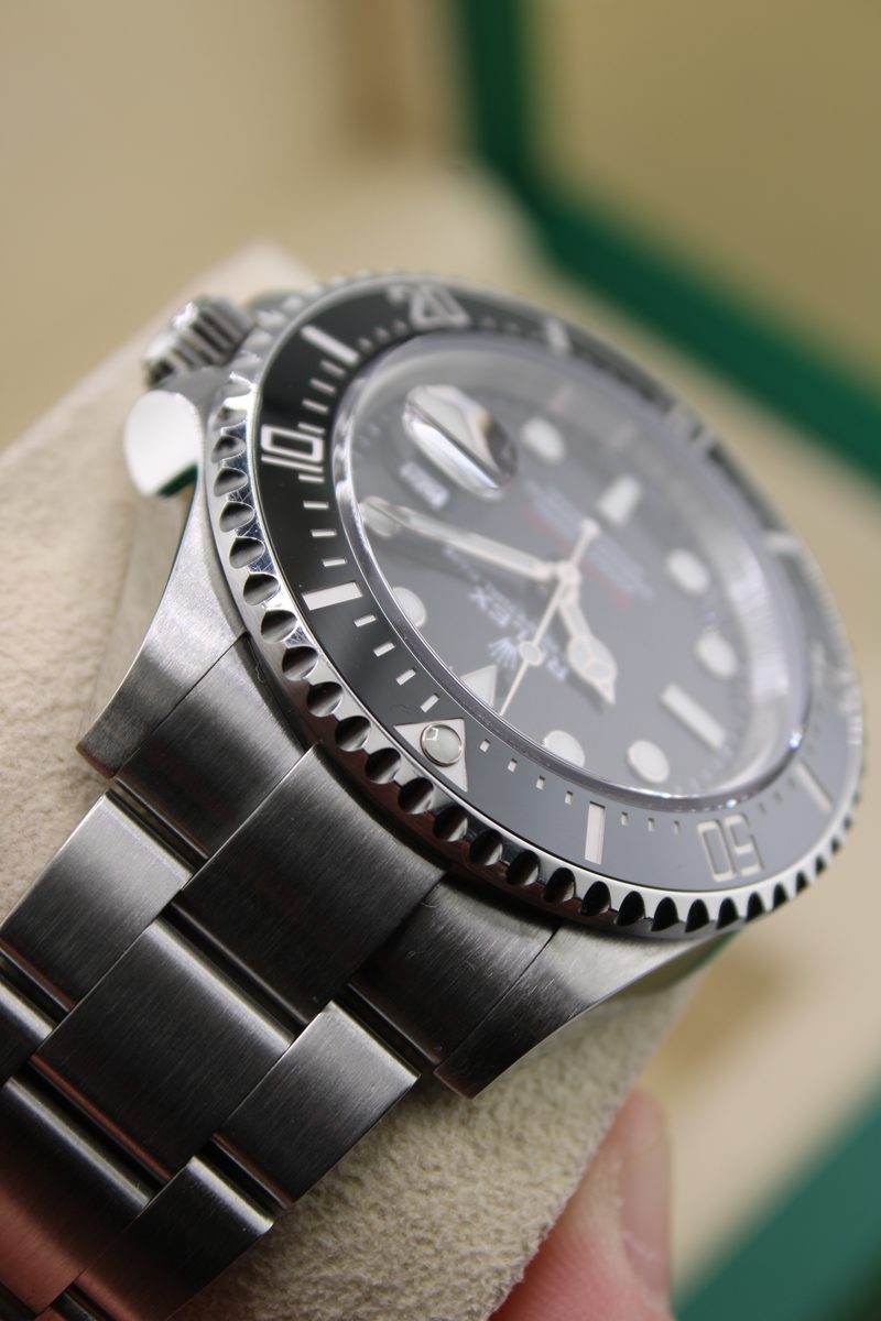 Rolex Sea-Dweller 126600, photo 5 of 7