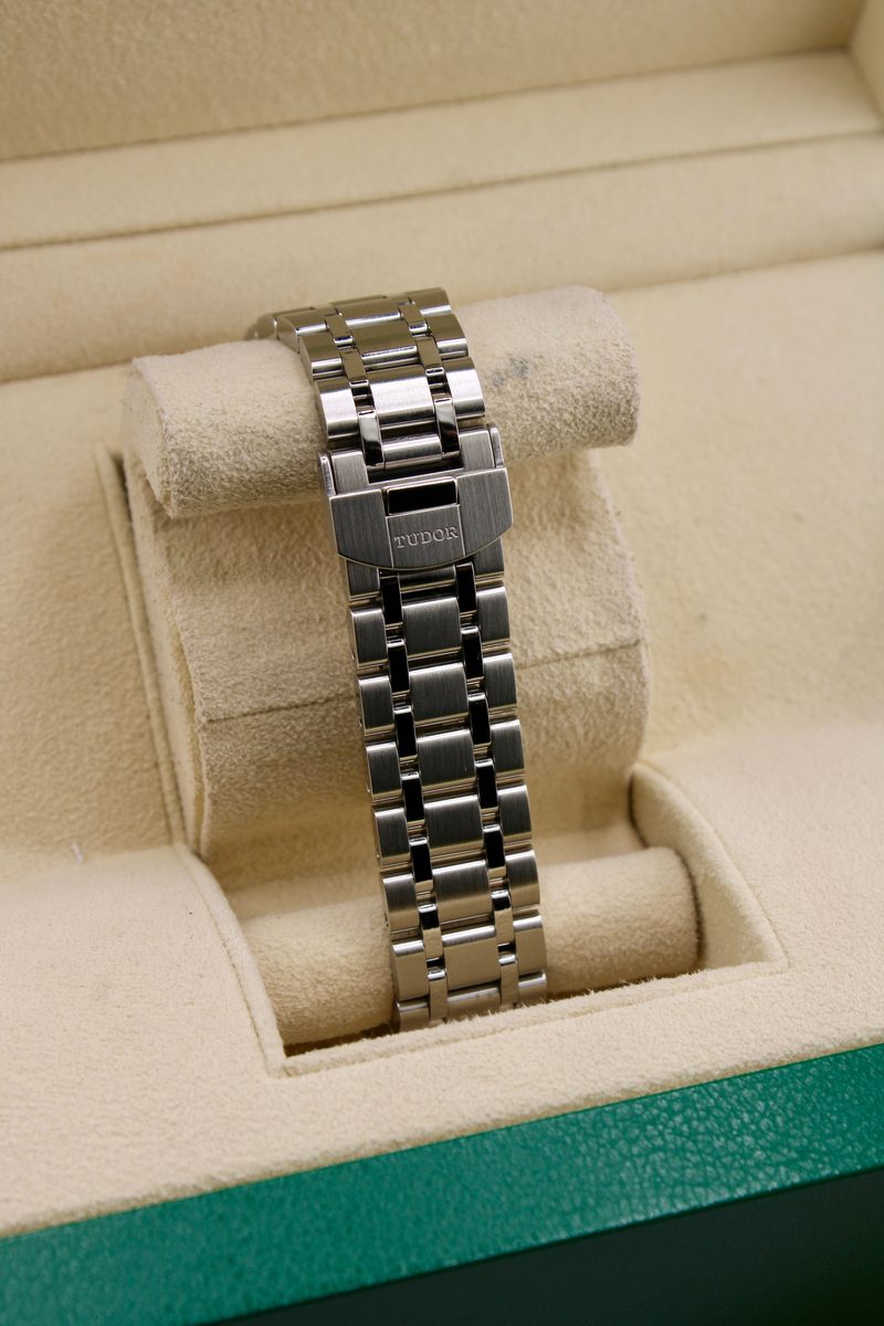 Tudor Royal 28600, photo 6 of 7