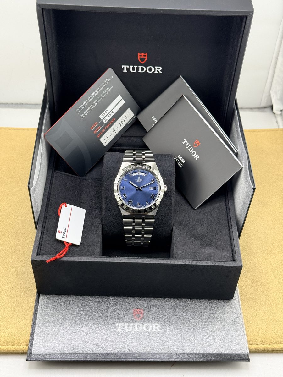 Tudor Royal 28600, photo 7 of 7